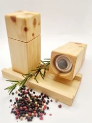 Picture of Zirbenholz Salz-Pfeffermühlen Set